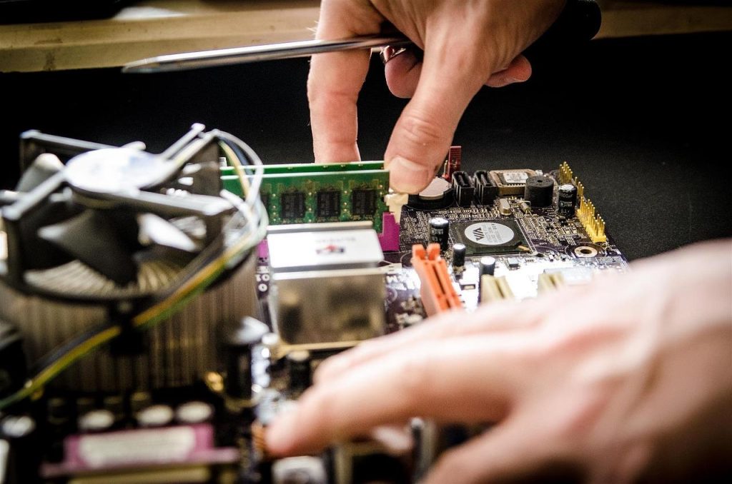 Professionele computer reparatie service in Helmond voor trage computers en hardwareproblemen